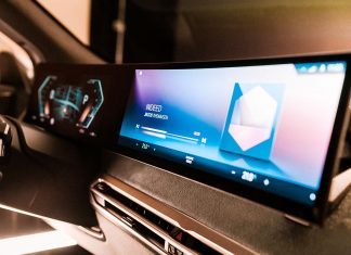 BMW präsentiert iDrive der Zukunft