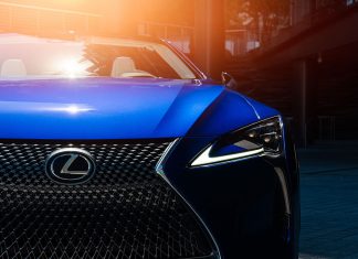 Sexy: Frauen „stehen” auf das Lexus LC Cabrio