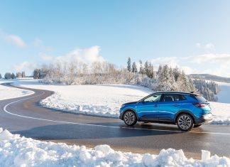Der Berg ruft: Opel Grandland X Plug-in-Hybrid