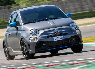 Von der Formel 4 auf die Straße: Der neue Abarth F595 – Adrenalin pur