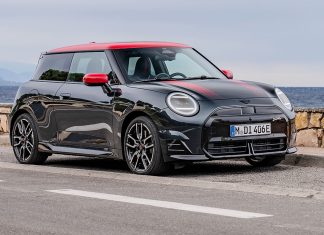 Der neue MINI Cooper SE im John Cooper Works Trim