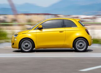 Fiat 500 Hybrid kehrt als Hommage an Turin zurück