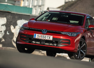 VW ehrt Falco mit zwei Golf-Sondermodellen