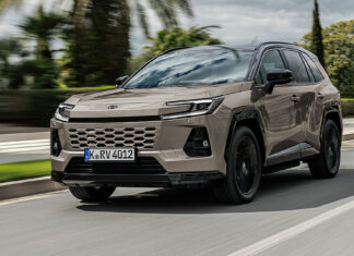 Toyota RAV4 startet in sechster Generation neu durch