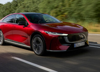 Mazda6e: Elektro-Limousine ab 499 Euro leasen