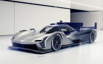 Cadillac zeigt Rennwagen für die Straße